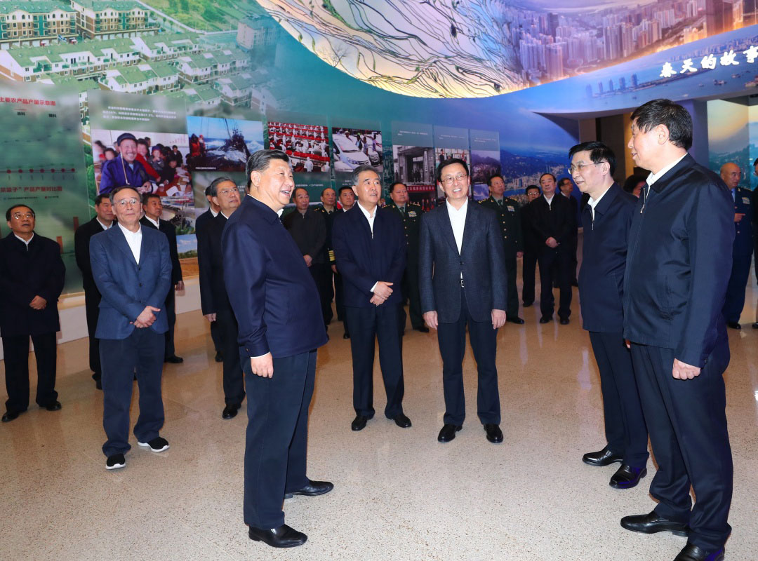 习近平：坚定全国各族人民跟党走中国特色社会主义道路改革开放道路的信心和决心