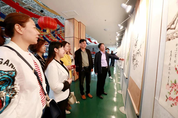 【镜头]自治州第二届我爱廉廉政文化宣传周活动启动