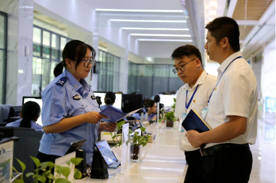 镜头丨多措并举强监督 拧紧节日&ldquo;廉洁阀&rdquo;