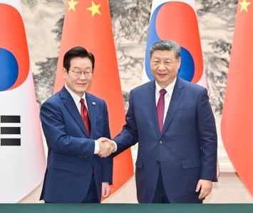 习近平同韩国总统李在明举行会谈